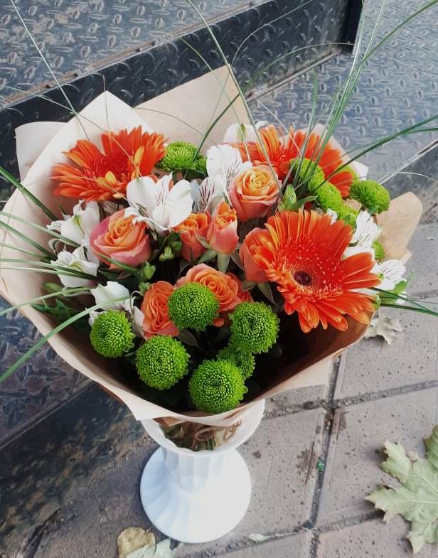 Букет цветов из: Герберы, Хризантемы, Альстромерии и Розы в Лесколово