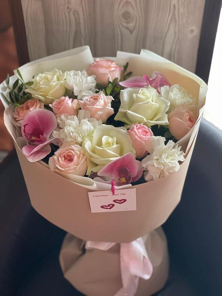 Букет цветов из: Орхидеи, Розы и Гвоздики в Лесколово