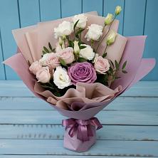 Букет цветов из:  Розы и Лизиантусы в Лесколово