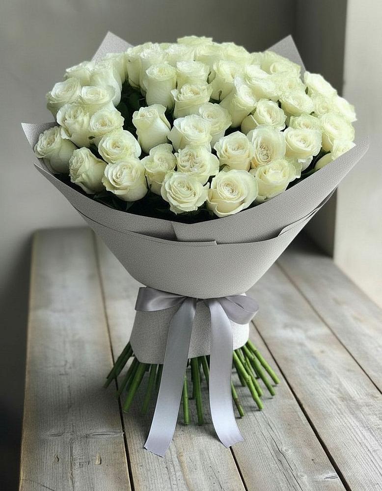 Букет 35 Белых роз в Лесколово