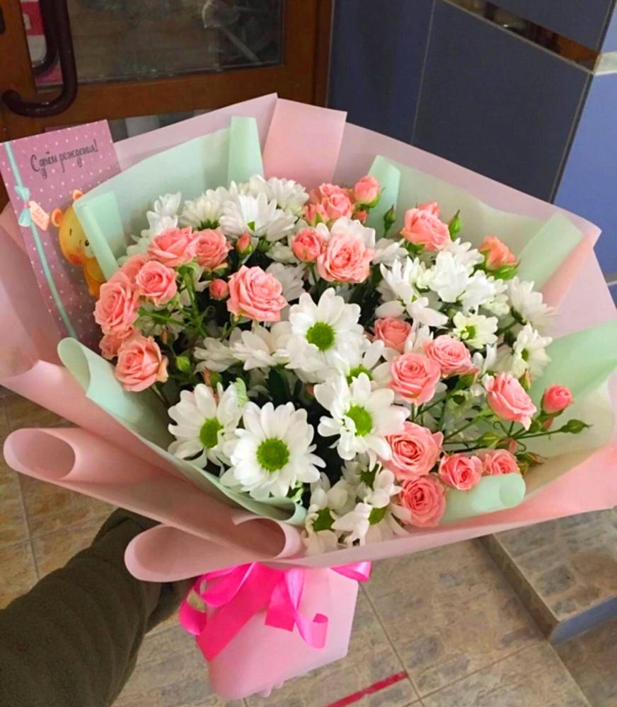 Букет цветов из: Розы и Хризантемы в Лесколово