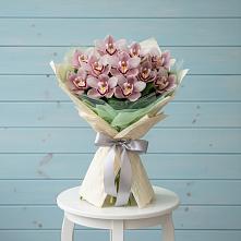 Букет цветов из:  Орхидеи и Розы в Лесколово