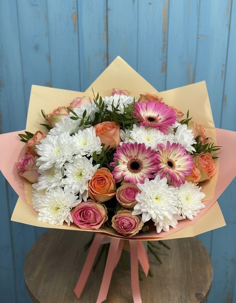 Букет цветов из: Розы, Герберы и Хризантемы в Лесколово