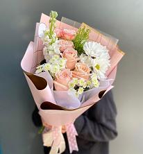 Букет цветов из:  Хризантемы и Розы в Лесколово