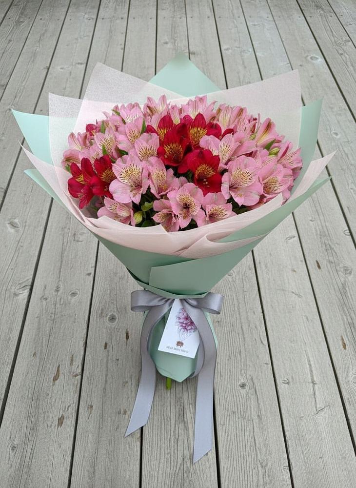Букет цветов из: Альстромерии в Лесколово
