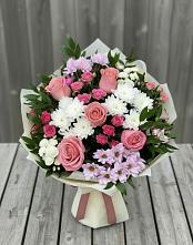 Букет цветов из:  Альстромерии, Гвоздики, Розы и Хризантемы в Лесколово