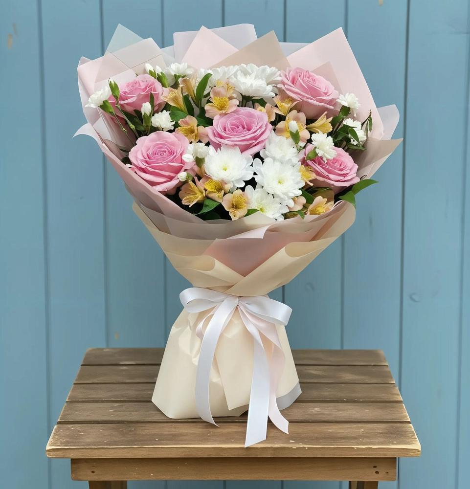 Букет цветов из: Гвоздики, Орхидеи и Розы в Лесколово